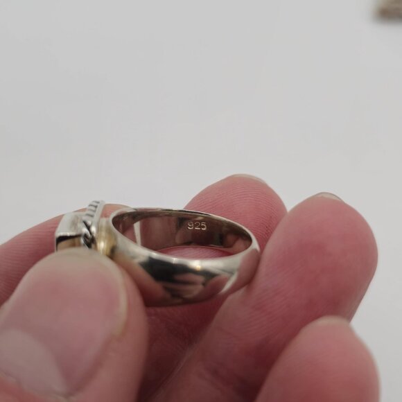 Size 7 Sterling Silver Beautiful Square Cubic Zirconia Ring A2192 - Picture 6 of 9